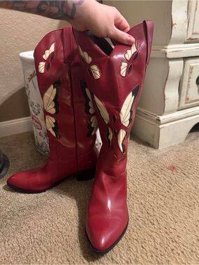 Women’s red Cowgirl boots with white / black butterfly with wide calf